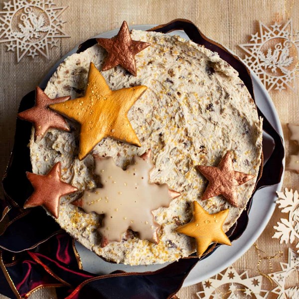 Pear and ginger biscuit cake