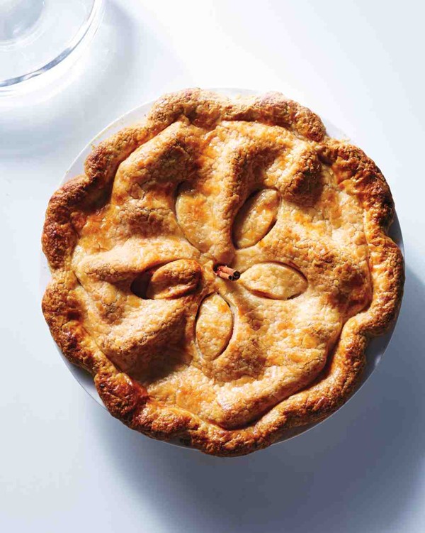 Pear-and-lemon pie with pâte brisée