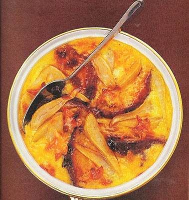 Pear and panettone pudding