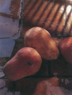 Pear and red wine ice