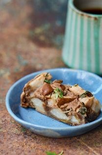 Pear and thyme buckwheat cake