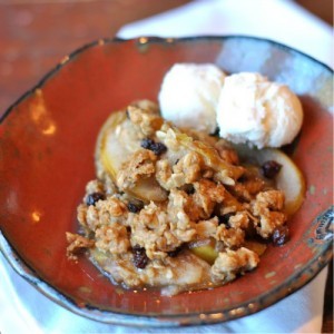 Pear, apple, and currant crisp