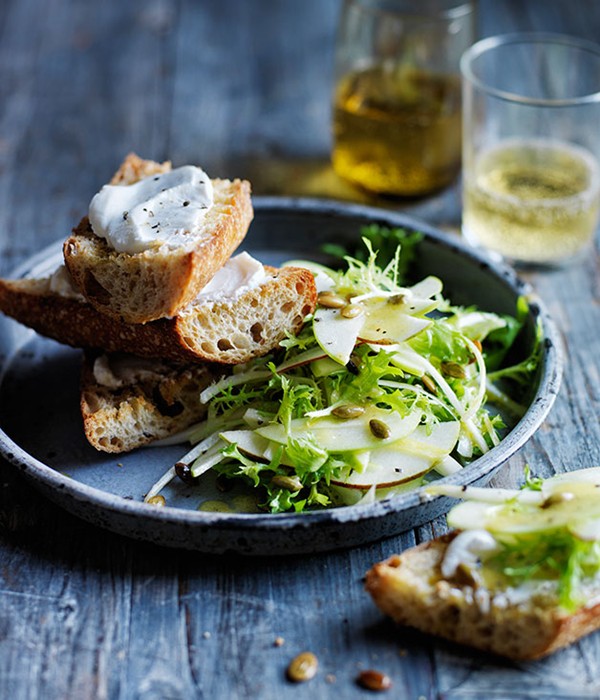 Pear, apple and frisée salad with goat's curd toasts