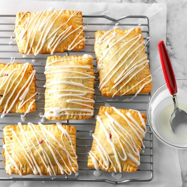 Pear-berry breakfast tarts