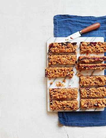 Pear, blackberry and walnut crumble bars