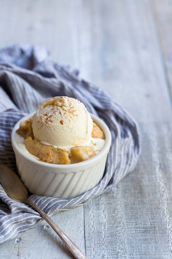 Pear cobbler
