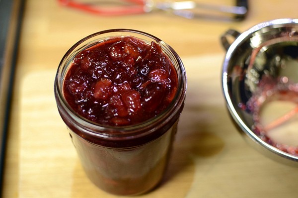 Pear cranberry jam
