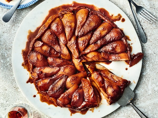 Pear crostata