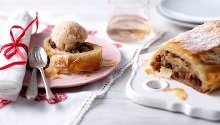 Pear, Earl Grey & cinnamon strudel with Earl Grey sorbet