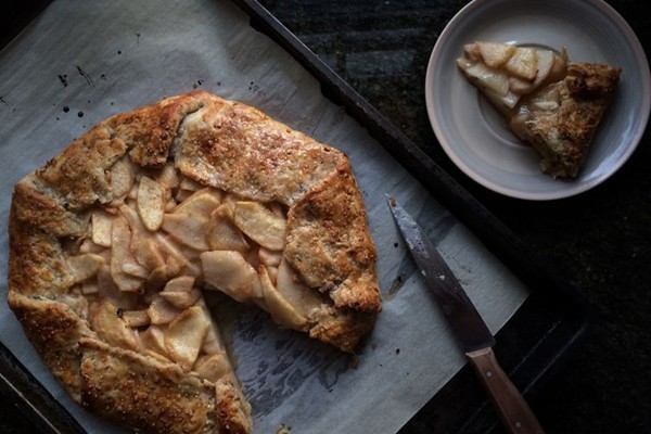 Pear ginger galette with hazelnut crust