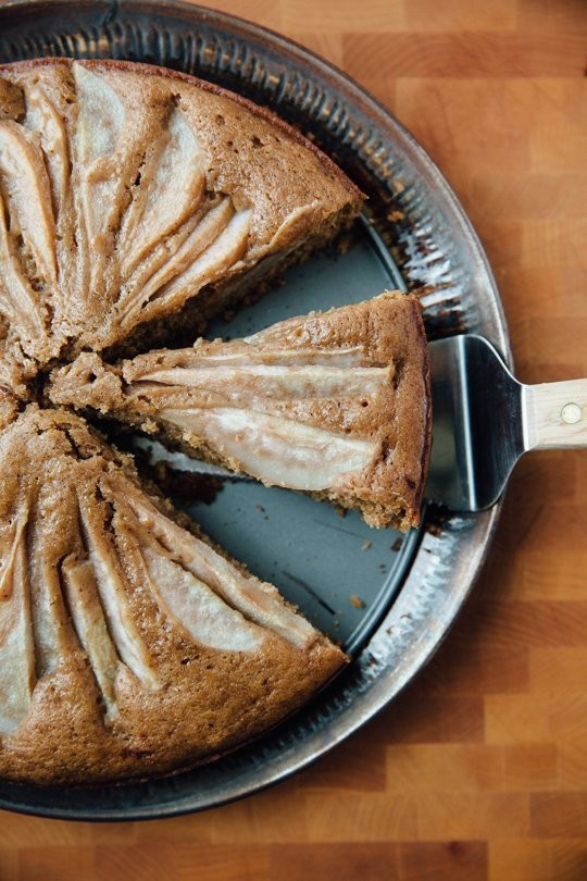 Pear gingerbread