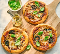 Pear, Gorgonzola and pickled walnut pizzettes