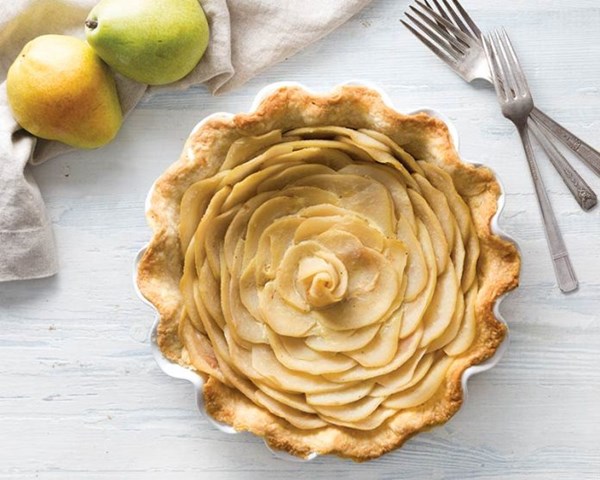 Pear, honey, and lime pie