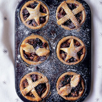 Pear mince pies