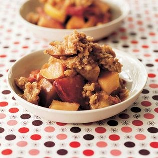 Pear plum crisp