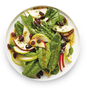 Pear salad with spinach and apples