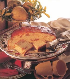 Pear sponge cake