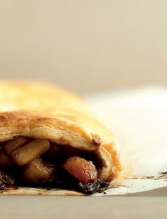 Pear strudel (Shtrudla so krushi)