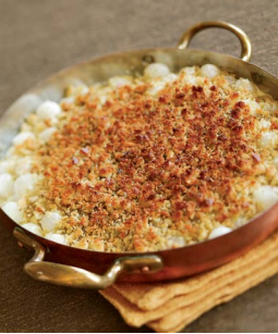 Pearl onion gratin with Parmesan, savory and thyme