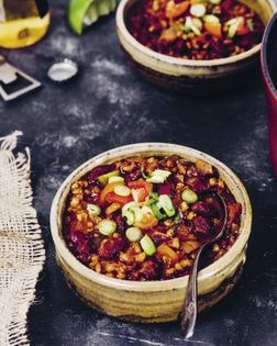 Pearl's bean and barley chili