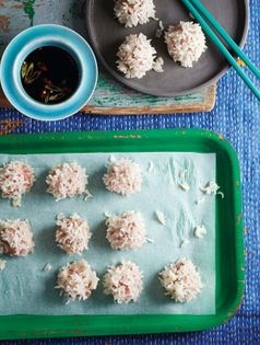 Pearly pork urchins