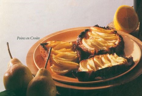 Pears on buttered toast (Poires en croûte)