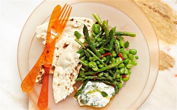 Peas, asparagus and broad beans with spicy mint and chilli