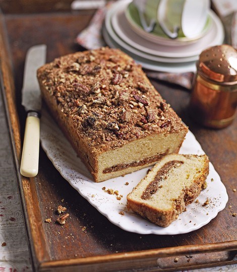 Pecan and cinnamon streusel coffee cake
