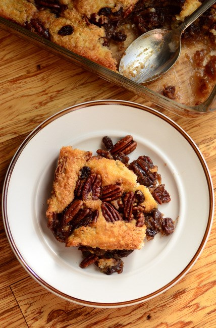 Pecan and raisin cobbler