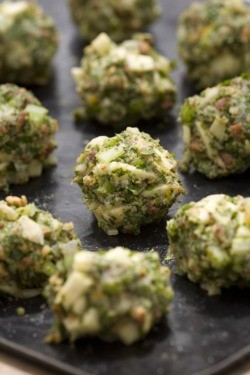 Pecan, apple and celery stuffing