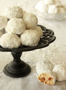 Pecan butter balls