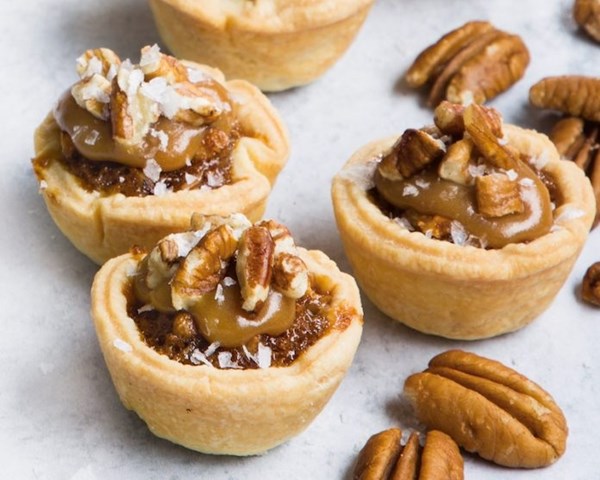 Pecan caramel tassies