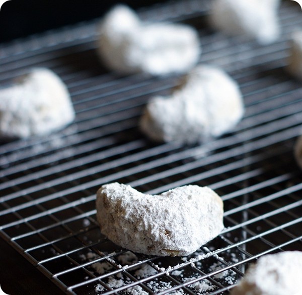 Pecan cardamom crescents
