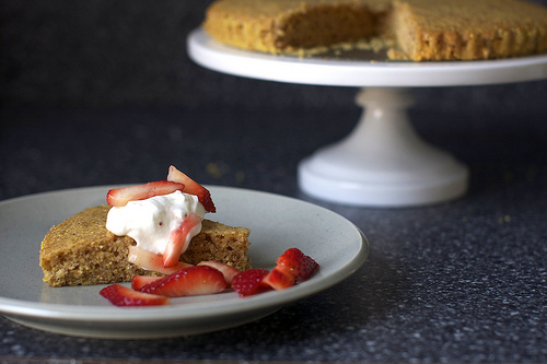 Pecan cornmeal butter cake