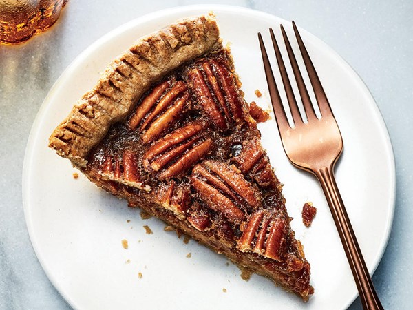 Pecan-date pie