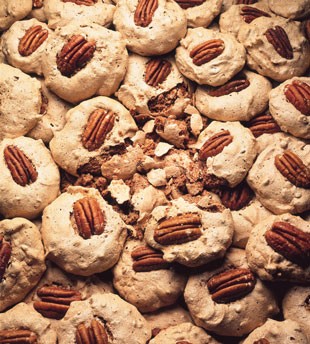 Pecan-mocha meringues