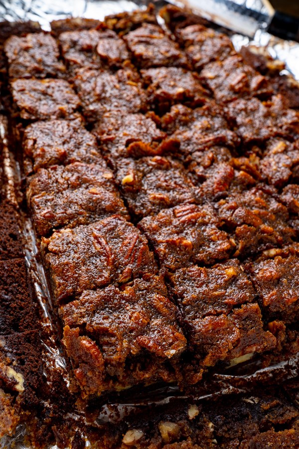 Pecan pie brownies
