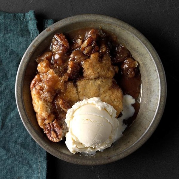 Pecan pie cobbler