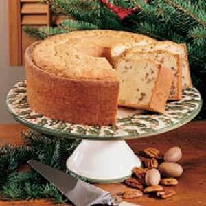 Pecan pound cake