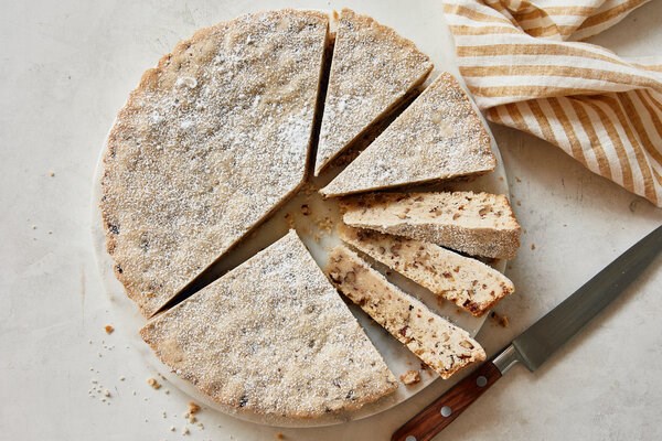 Pecan shortbread