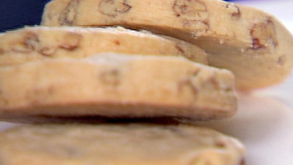 Pecan shortbread