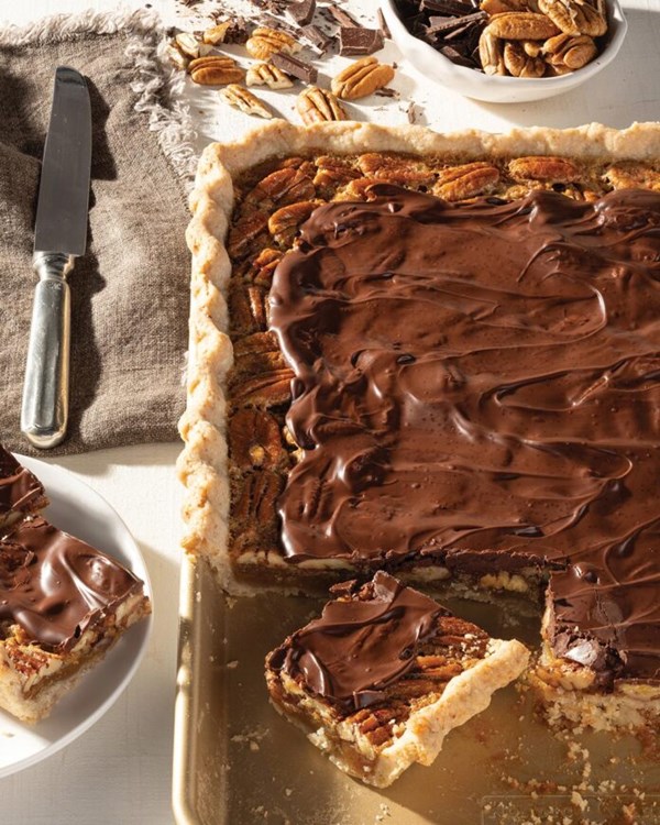Pecan slab pie
