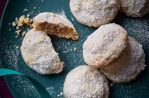 Pecan snowball cookies