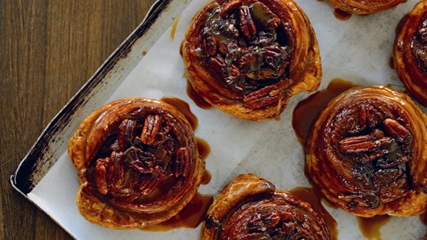 Pecan sticky buns