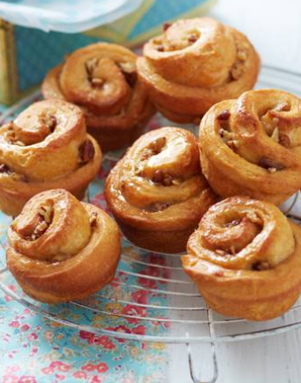 Pecan sticky buns