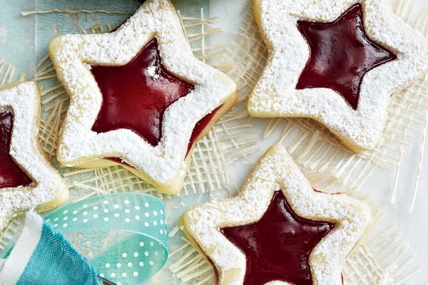 Peekaboo shortbread stars