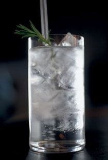 Peg London dry G&T