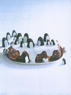 Penguin cake