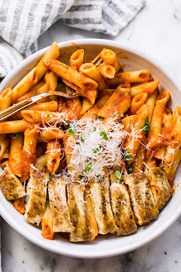 Penne alla vodka with chicken 