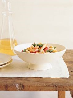 Penne with asparagus and salmon (Penne agli asparagi e salmone)